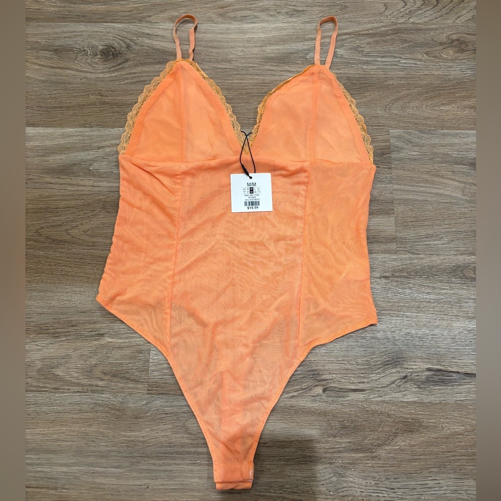 **BRAND NEW** Lace Bodysuit